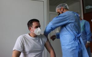 Završena vakcinacija prve grupe uposlenika Hitne pomoći KS, uskoro nastavak